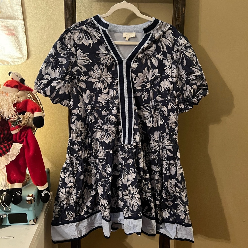 Entro Navy and White Floral Dress